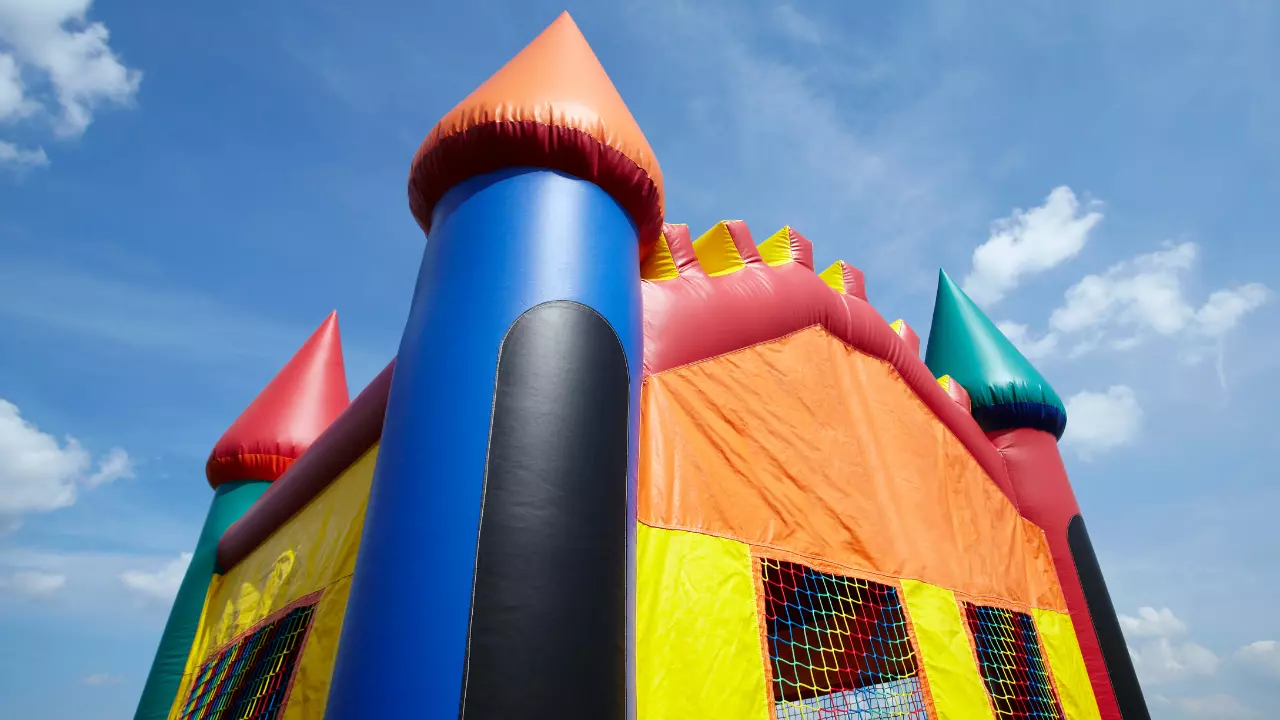 how to start a bounce house business