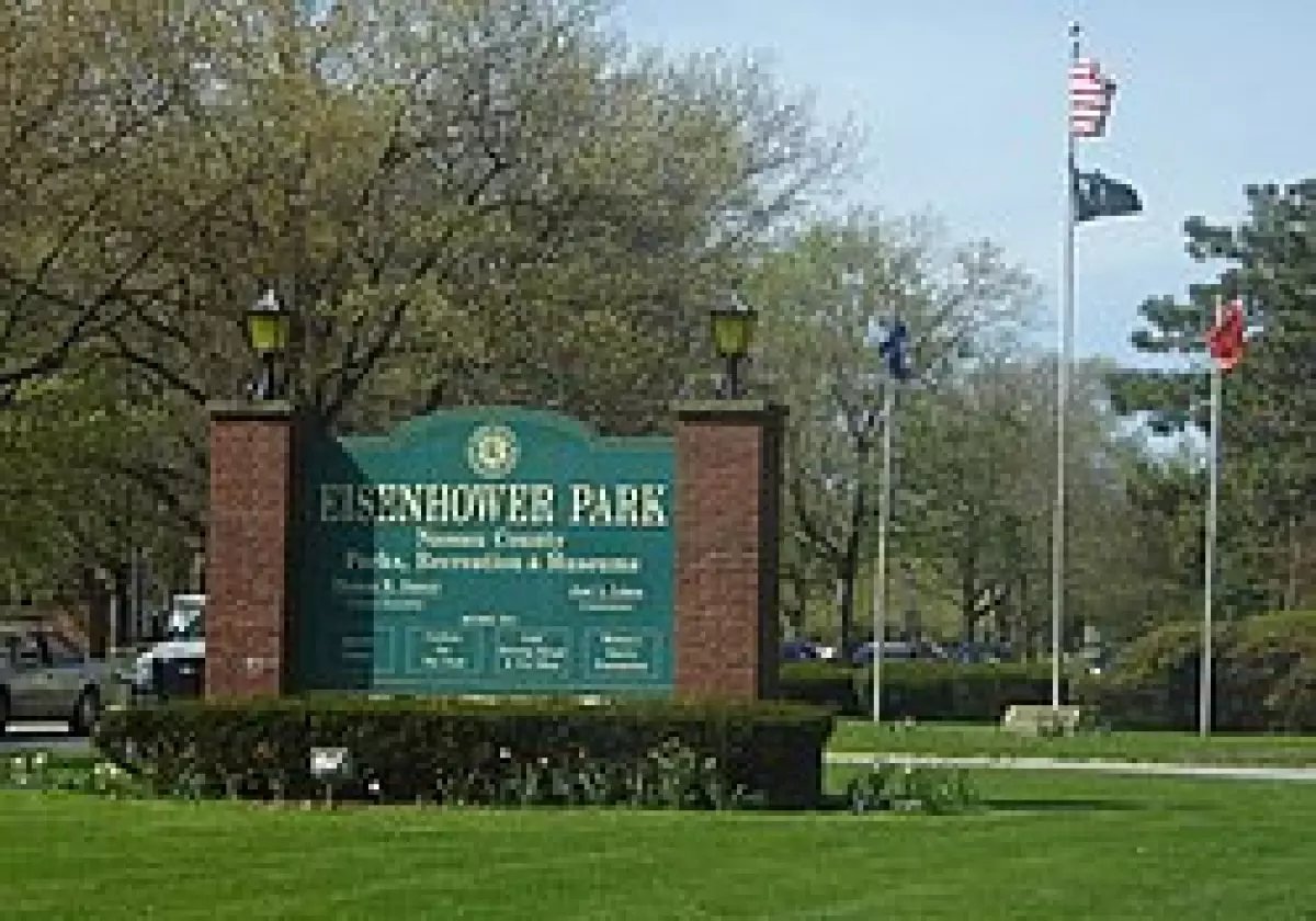 Eisenhower Park Main Entrance