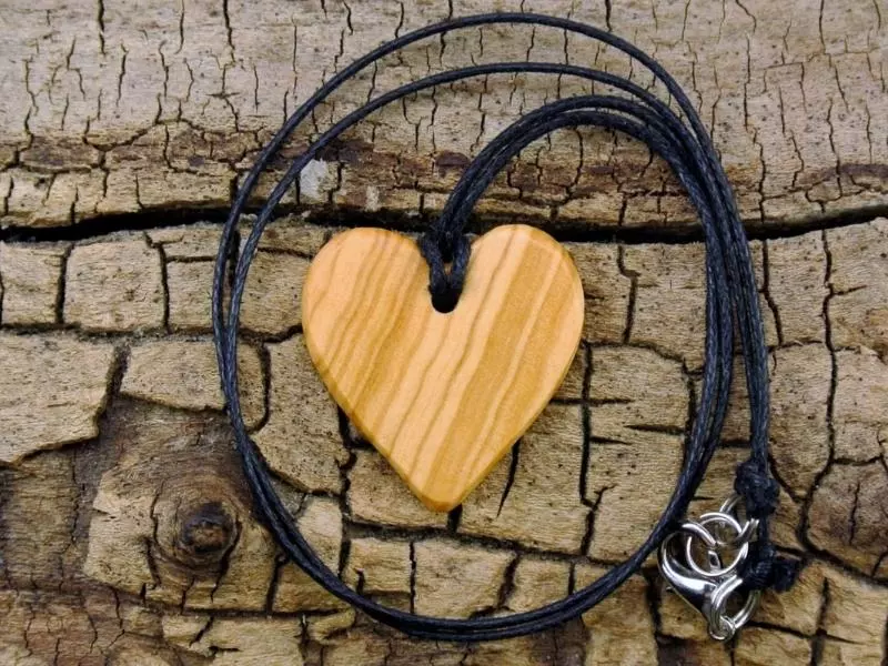 Wooden Heart Necklace For 6Th Anniversary Gift