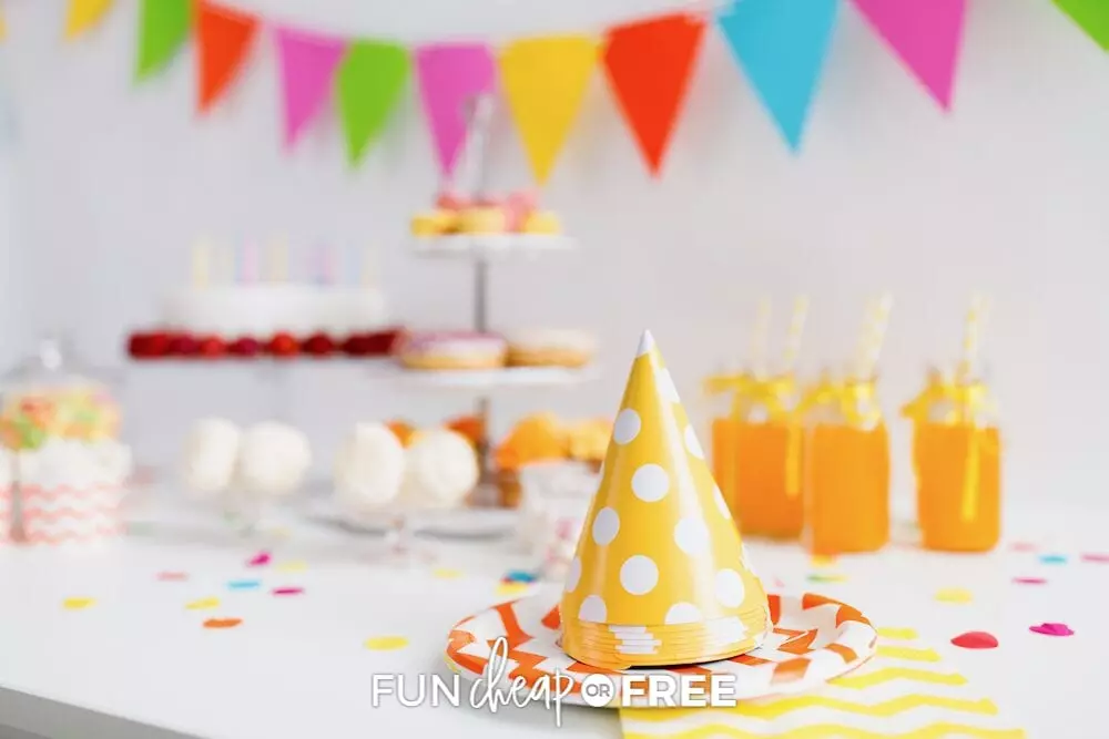 Birthday cake and balloons for a birthday on a budget