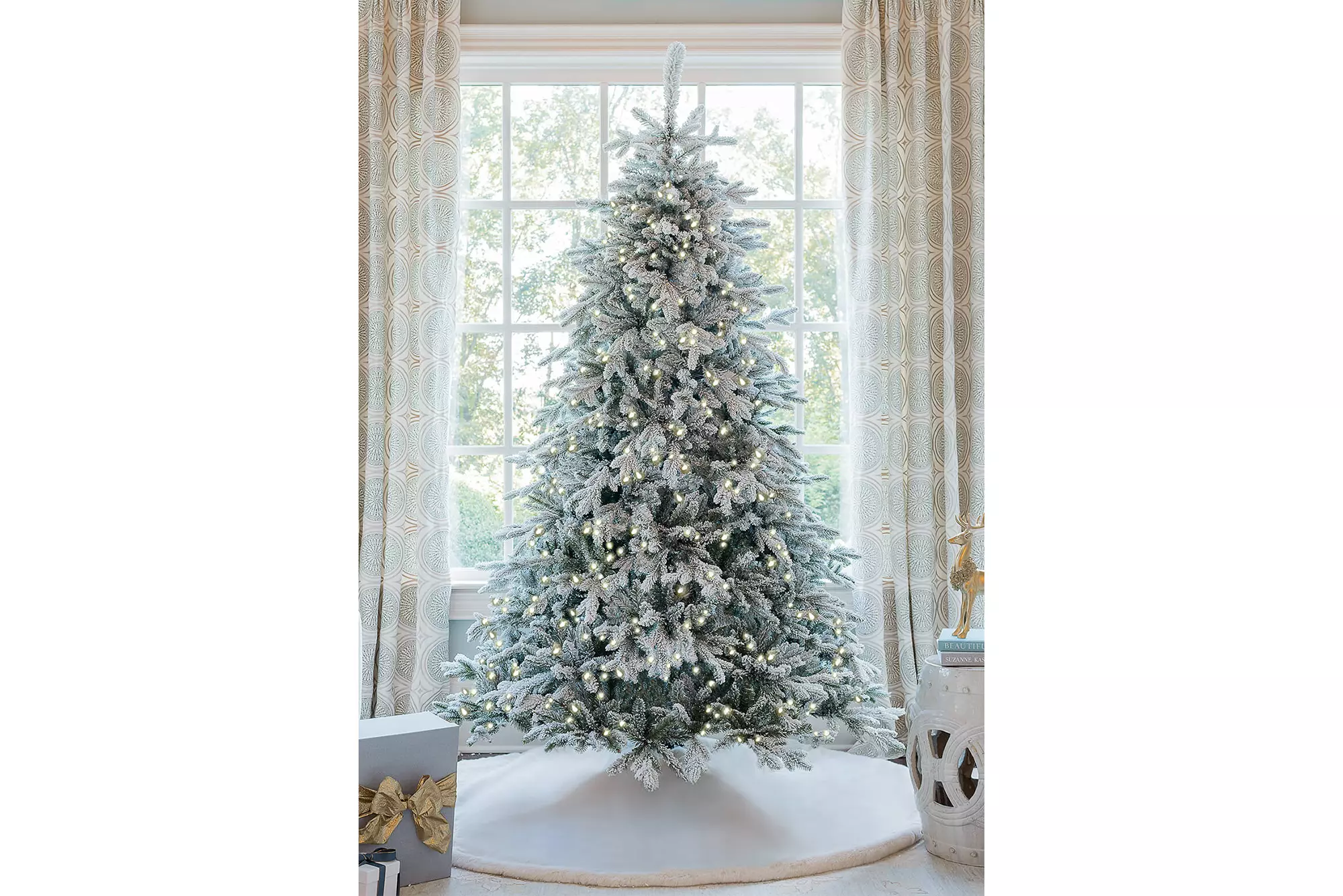 King of Christmas Queen Flock Artificial Christmas Tree with 900 Warm White LED Lights