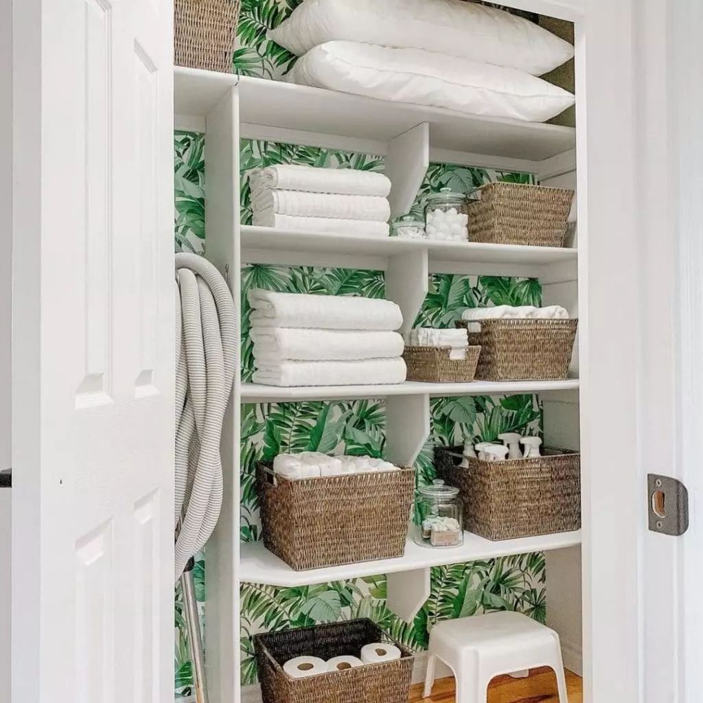 Towel Linen Organization Ideas