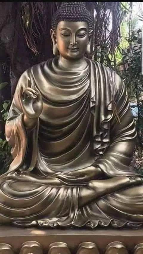Buddha statue for home Vastu tips